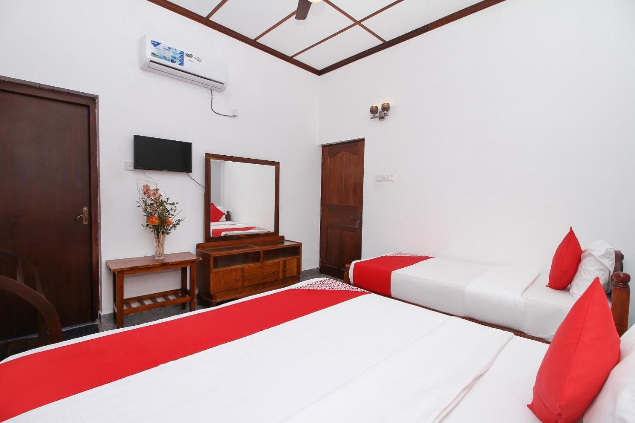 Leo'S Home Stay Dehiwala-Mount Lavinia Exterior foto
