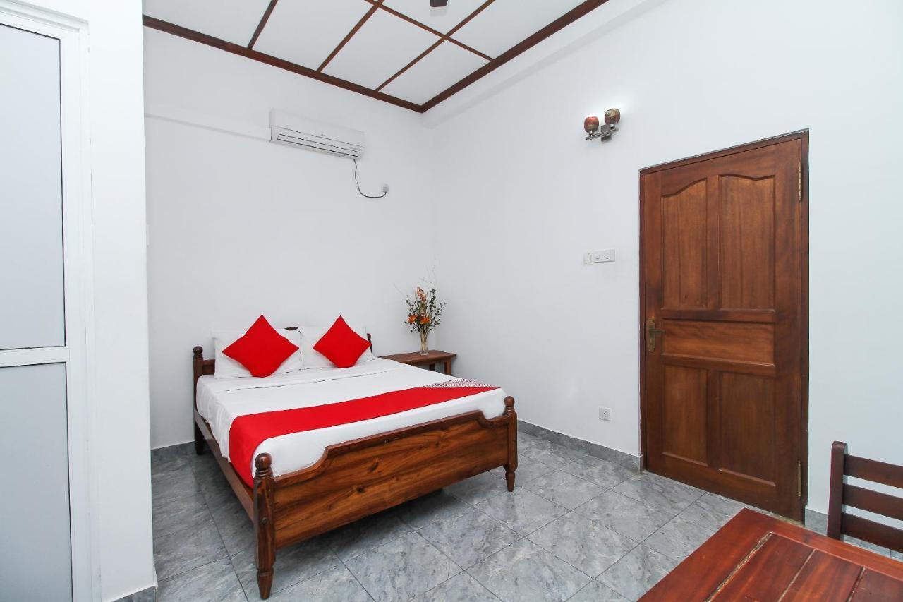 Leo'S Home Stay Dehiwala-Mount Lavinia Exterior foto