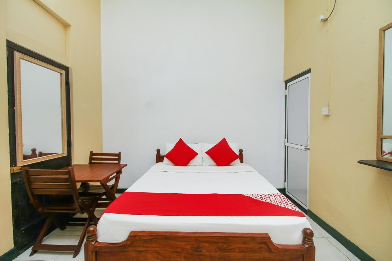 Leo'S Home Stay Dehiwala-Mount Lavinia Exterior foto