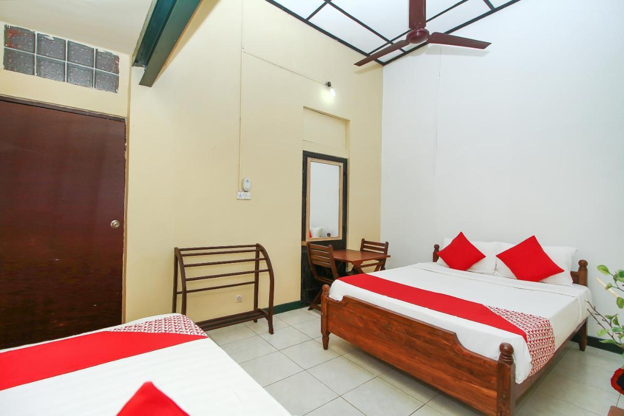 Leo'S Home Stay Dehiwala-Mount Lavinia Exterior foto