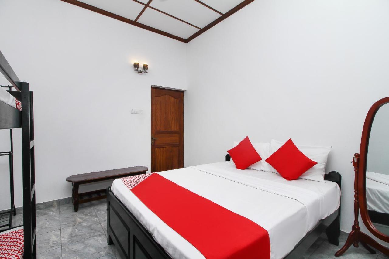 Leo'S Home Stay Dehiwala-Mount Lavinia Exterior foto
