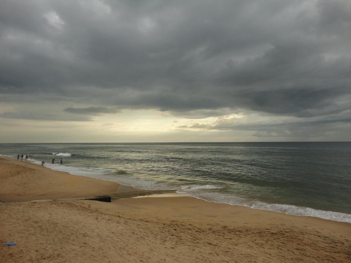 Leo'S Home Stay Dehiwala-Mount Lavinia Exterior foto