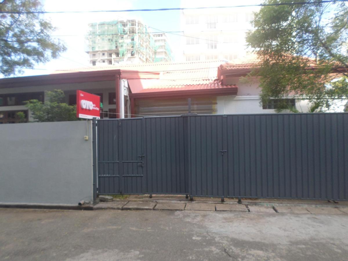 Leo'S Home Stay Dehiwala-Mount Lavinia Exterior foto